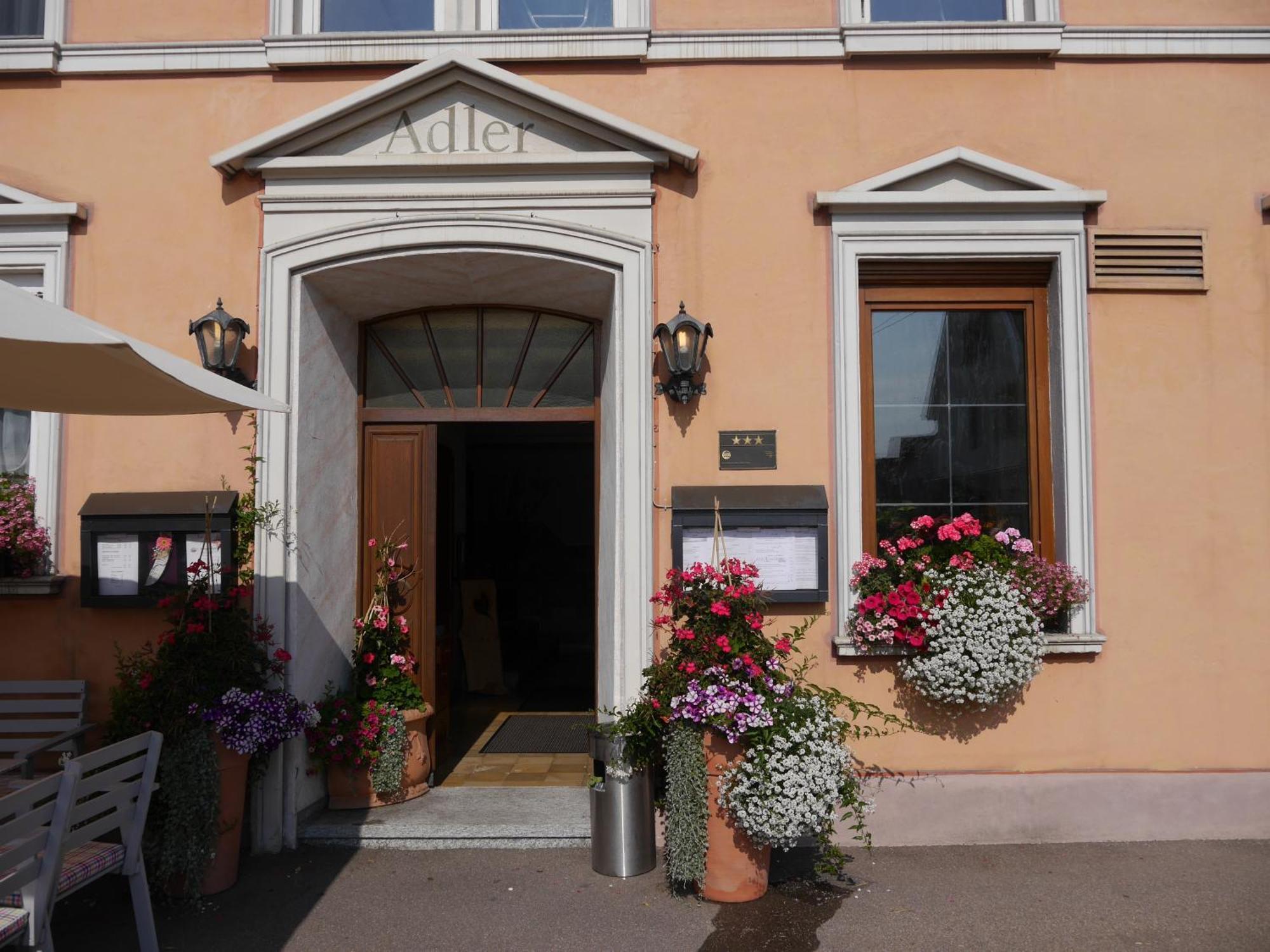 Gasthof Hotel Adler Inneringen ภายนอก รูปภาพ